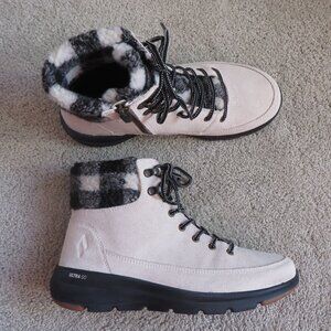 Skechers Ultra GO Plaid Collar Lace-Up Ankle Boots Size 6.5 White Suede #144166